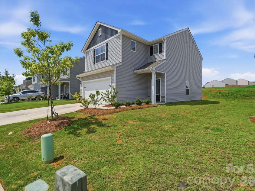 114 Lightning Drive, Shelby, NC 28152.  MLS# CAR4412290, YatesRealty ID 42807. 