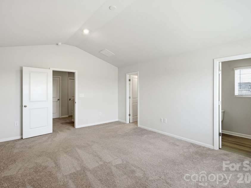 114 Lightning Drive, Shelby, NC 28152.  MLS# CAR4412290, YatesRealty ID 42807. 