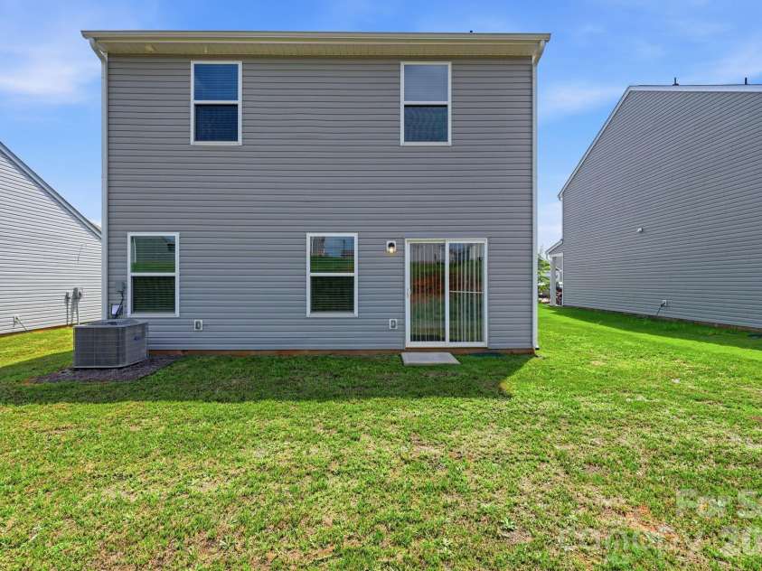 114 Lightning Drive, Shelby, NC 28152.  MLS# CAR4412290, YatesRealty ID 42807. 