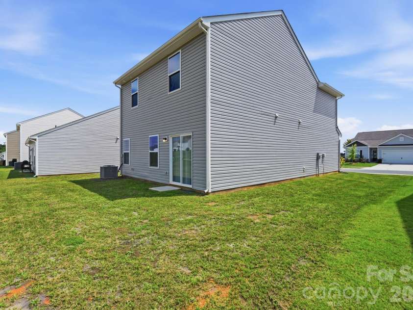 114 Lightning Drive, Shelby, NC 28152.  MLS# CAR4412290, YatesRealty ID 42807. 
