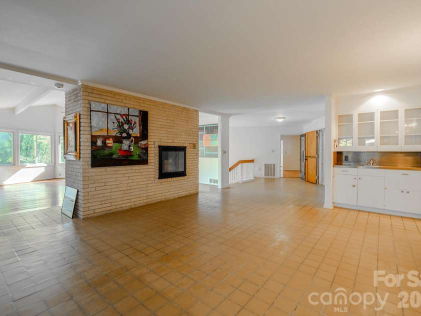 1225 Hogback Mountain Road, Tryon, NC 28782.  MLS# CAR4412794, YatesRealty ID 42811. 