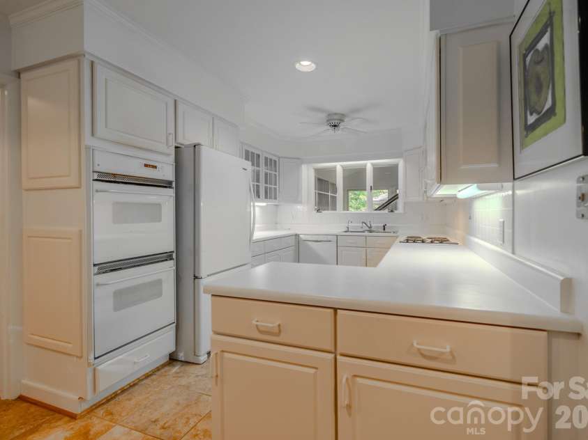 1225 Hogback Mountain Road, Tryon, NC 28782.  MLS# CAR4412794, YatesRealty ID 42811. 