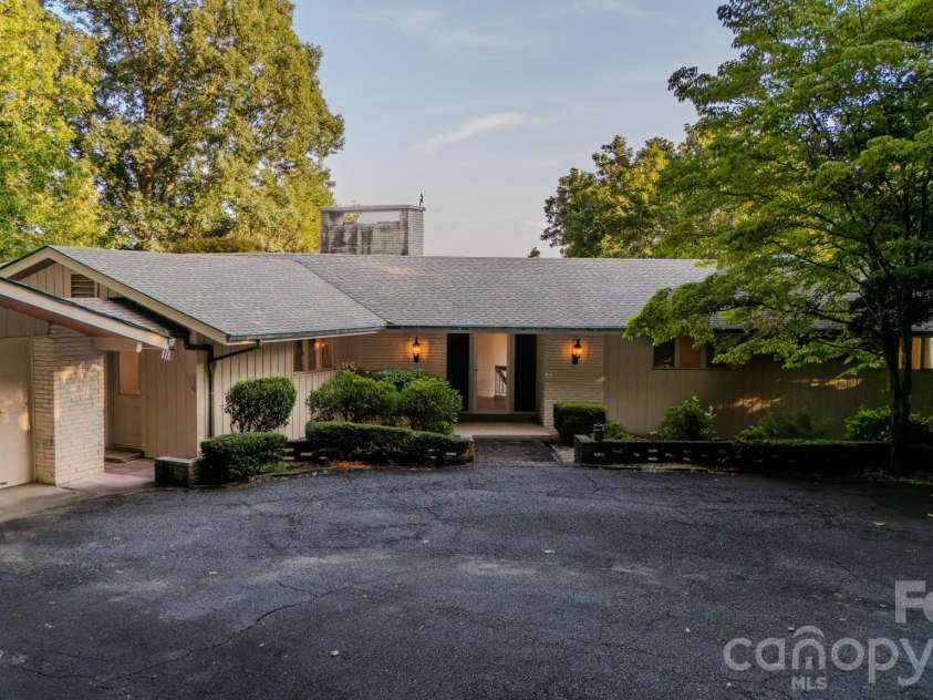 1225 Hogback Mountain Road, Tryon, NC 28782.  MLS# CAR4412794, YatesRealty ID 42811. 