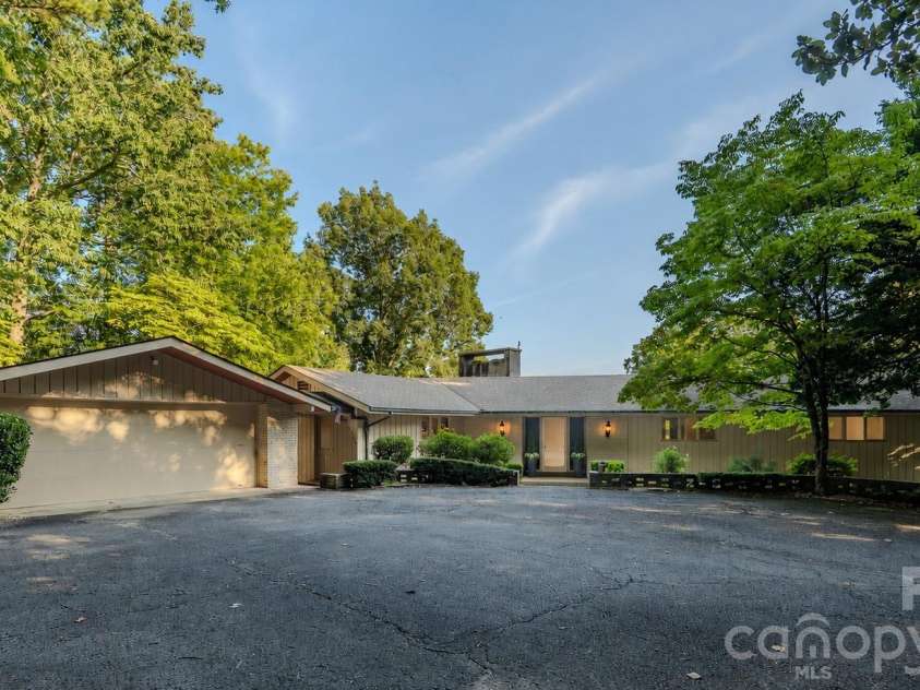 1225 Hogback Mountain Road, Tryon, NC 28782.  MLS# CAR4412794, YatesRealty ID 42811. 