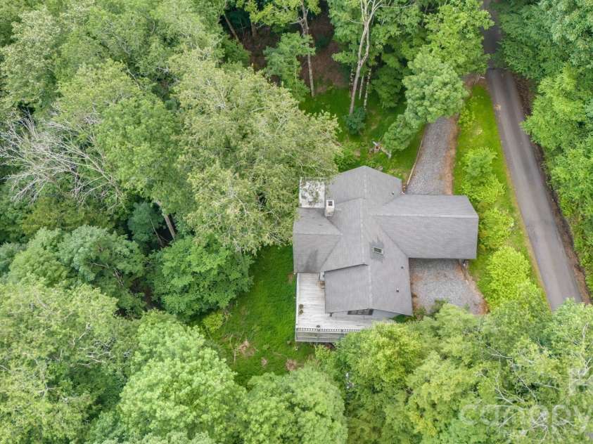 38 Bee Tree Lane, Mars Hill, NC 28754.  MLS# CAR4403271, YatesRealty ID 42812. 