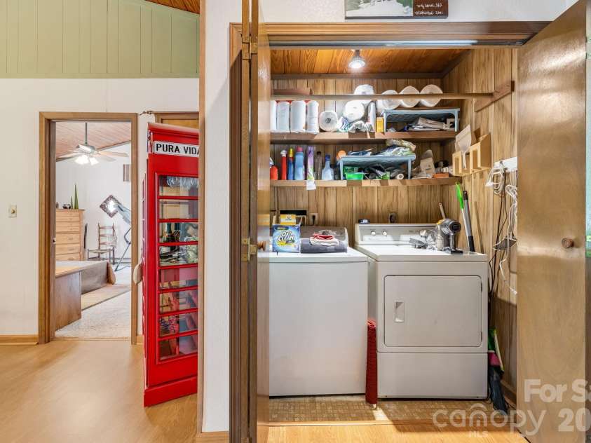 38 Bee Tree Lane, Mars Hill, NC 28754.  MLS# CAR4403271, YatesRealty ID 42812. Laundry on Main