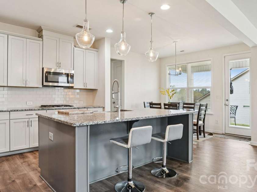 483 Hunton Forest Drive, Concord, NC 28027.  MLS# CAR4411183, YatesRealty ID 42813. 