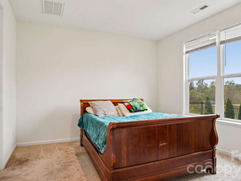 483 Hunton Forest Drive, Concord, NC 28027.  MLS# CAR4411183, YatesRealty ID 42813. 