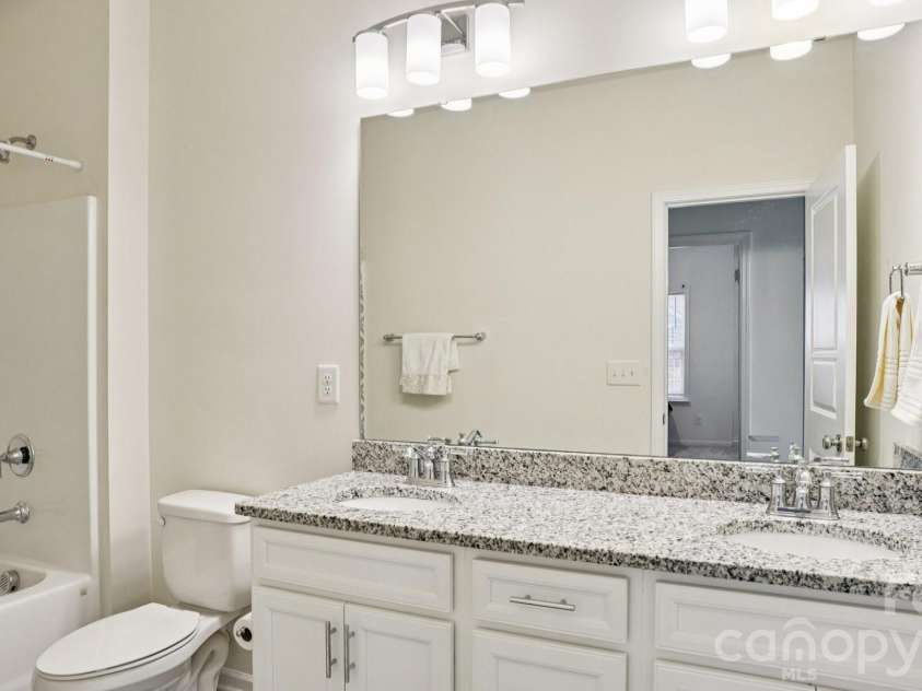 483 Hunton Forest Drive, Concord, NC 28027.  MLS# CAR4411183, YatesRealty ID 42813. 
