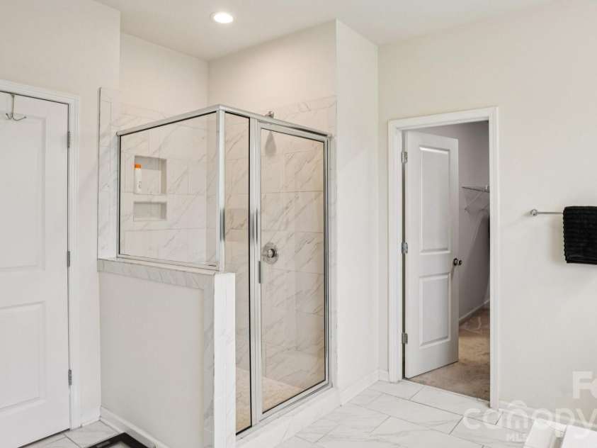 483 Hunton Forest Drive, Concord, NC 28027.  MLS# CAR4411183, YatesRealty ID 42813. 