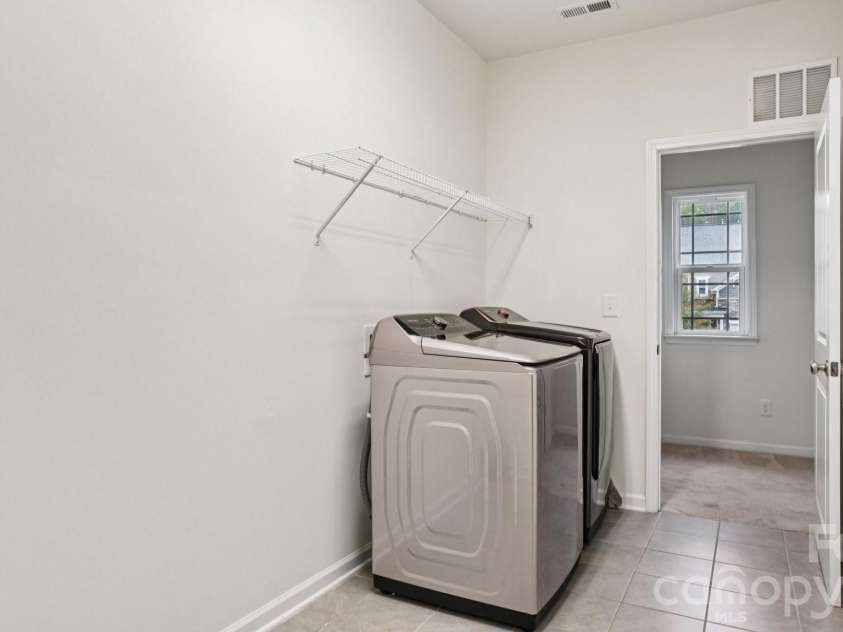483 Hunton Forest Drive, Concord, NC 28027.  MLS# CAR4411183, YatesRealty ID 42813. 