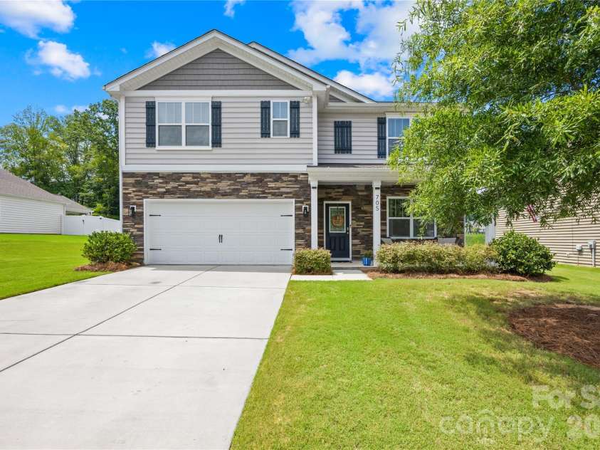705 Saddlebred Lane, Locust, NC 28097.  MLS# CAR4412416, YatesRealty ID 42814. 