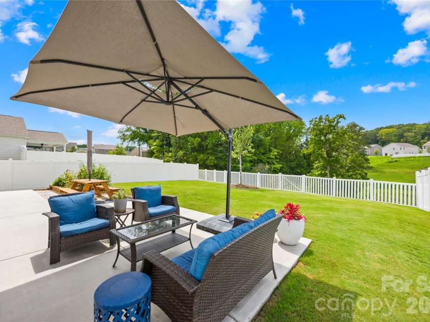 705 Saddlebred Lane, Locust, NC 28097.  MLS# CAR4412416, YatesRealty ID 42814. 