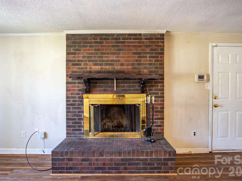 1708 Belmar Drive, Gastonia, NC 28052.  MLS# CAR4410111, YatesRealty ID 42817. 