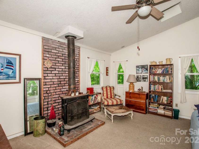 127 Melrose Lane, Mooresville, NC 28117.  MLS# CAR4288916, YatesRealty ID 4282. 