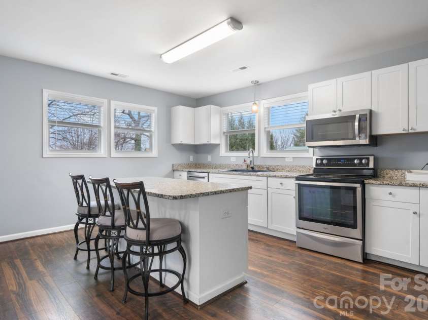 308 Park Avenue, Morganton, NC 28655.  MLS# CAR4344450, YatesRealty ID 4282. 