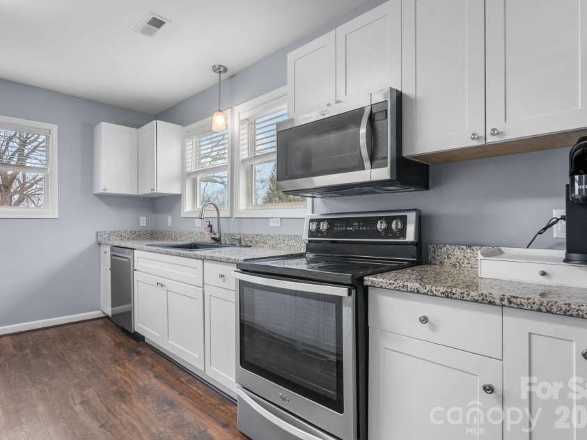 308 Park Avenue, Morganton, NC 28655.  MLS# CAR4344450, YatesRealty ID 4282. 