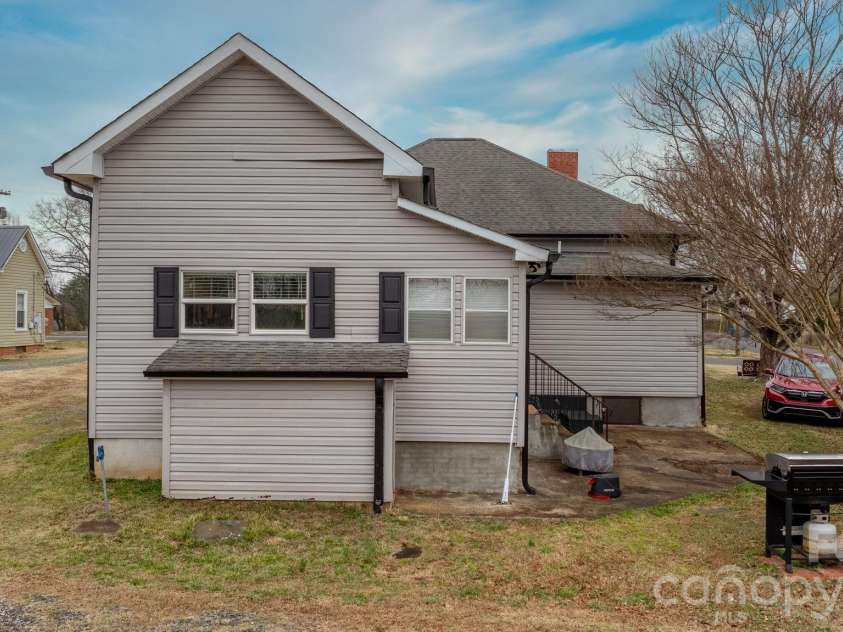 308 Park Avenue, Morganton, NC 28655.  MLS# CAR4344450, YatesRealty ID 4282. 