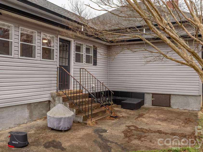 308 Park Avenue, Morganton, NC 28655.  MLS# CAR4344450, YatesRealty ID 4282. 