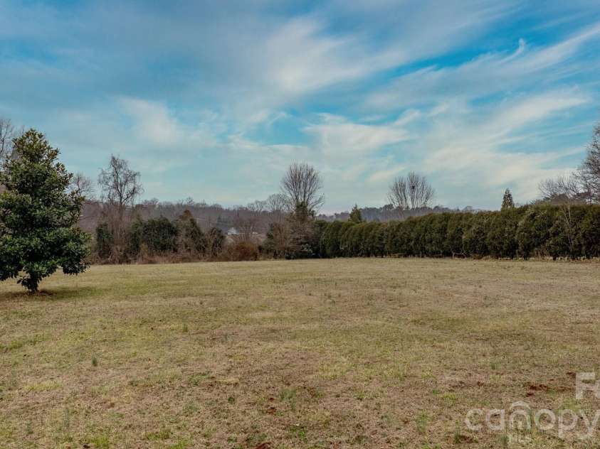308 Park Avenue, Morganton, NC 28655.  MLS# CAR4344450, YatesRealty ID 4282. 
