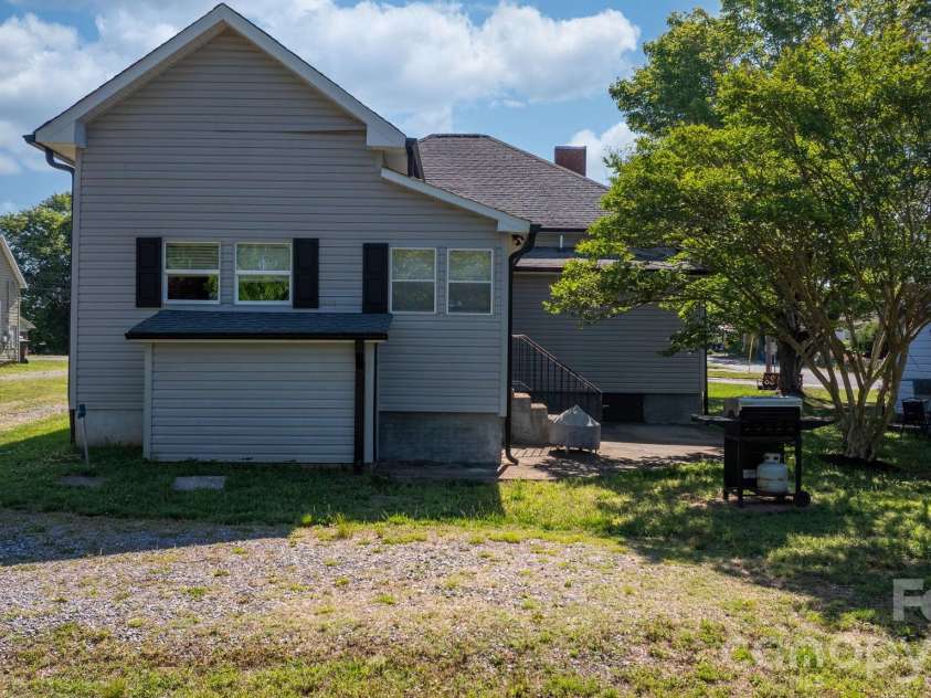 308 Park Avenue, Morganton, NC 28655.  MLS# CAR4344450, YatesRealty ID 4282. 