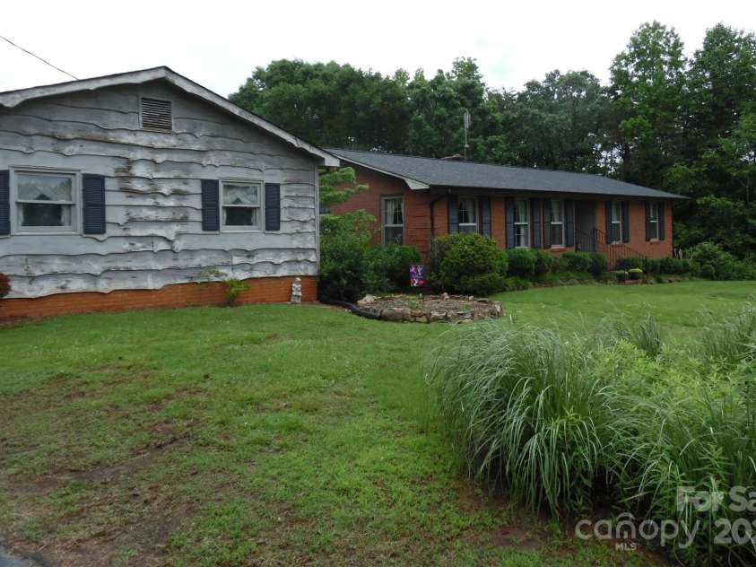 5590 NC 16 Business Highway, Maiden, NC 28650.  MLS# CAR4218456, YatesRealty ID 4282. 