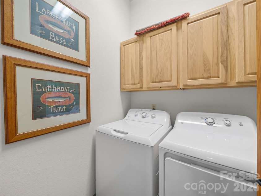 81 Stoney Falls Loop, Burnsville, NC 28714.  MLS# CAR4413097, YatesRealty ID 42820. Laundry room - main