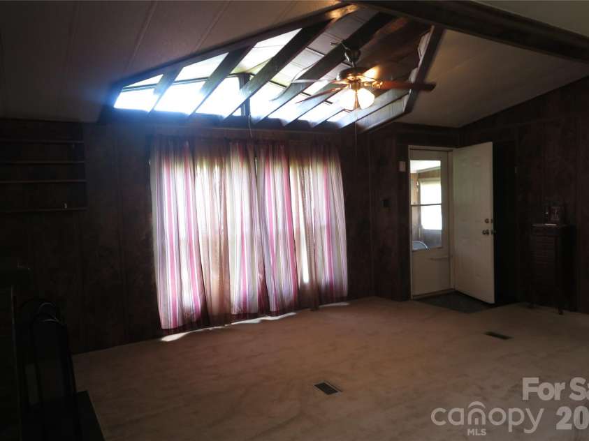 1042 Bexley Lane, Lincolnton, NC 28092.  MLS# CAR4413078, YatesRealty ID 42821. 