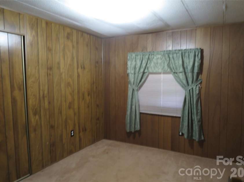 1042 Bexley Lane, Lincolnton, NC 28092.  MLS# CAR4413078, YatesRealty ID 42821. 