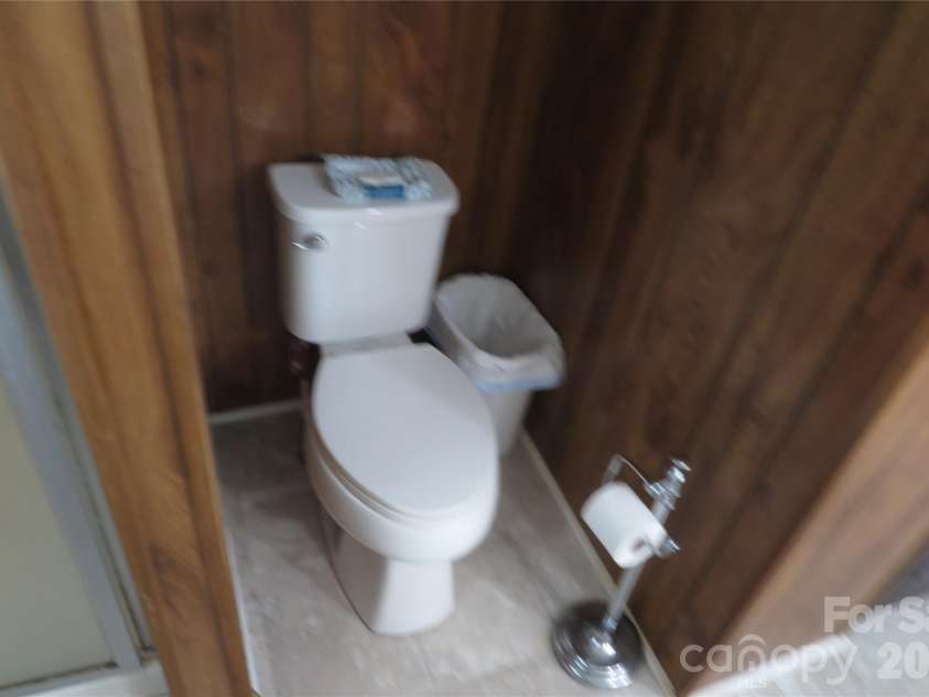 1042 Bexley Lane, Lincolnton, NC 28092.  MLS# CAR4413078, YatesRealty ID 42821. 