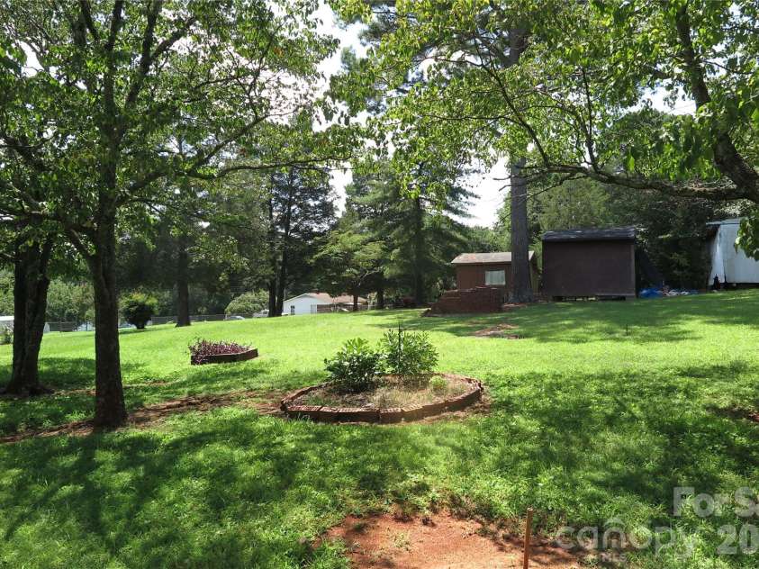 1042 Bexley Lane, Lincolnton, NC 28092.  MLS# CAR4413078, YatesRealty ID 42821. 