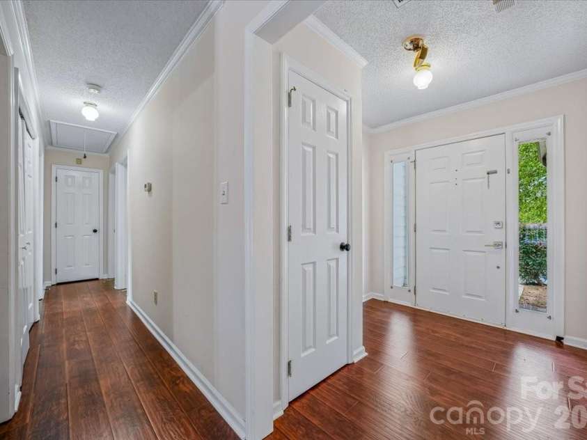 8012 Cadmium Court, Charlotte, NC 28215.  MLS# CAR4413036, YatesRealty ID 42822. Hallway