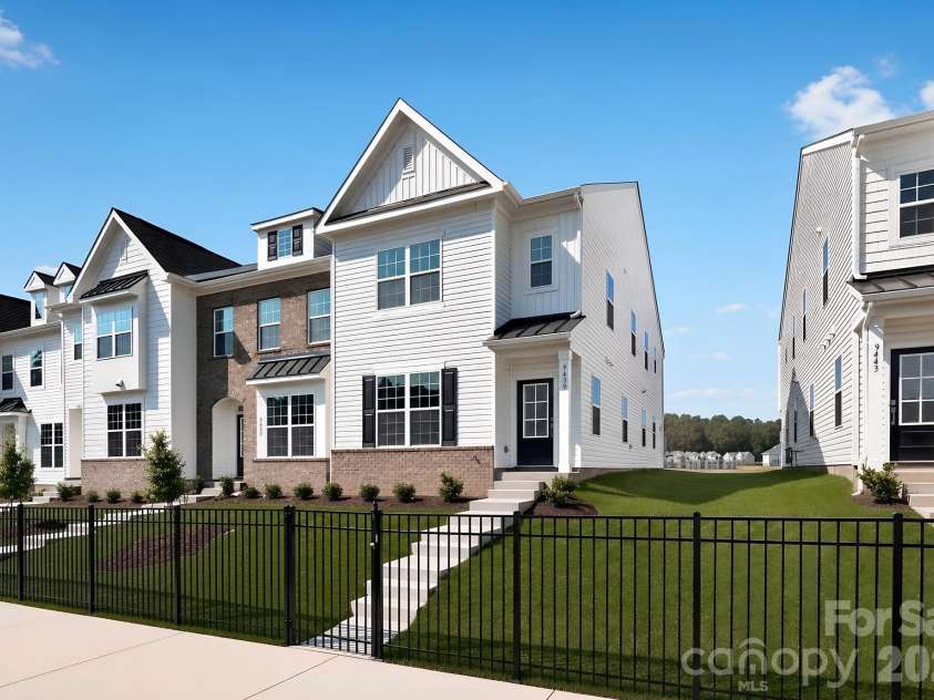 9439 Old Dowd Road, Charlotte, NC 28214.  MLS# CAR4413268, YatesRealty ID 42823. 