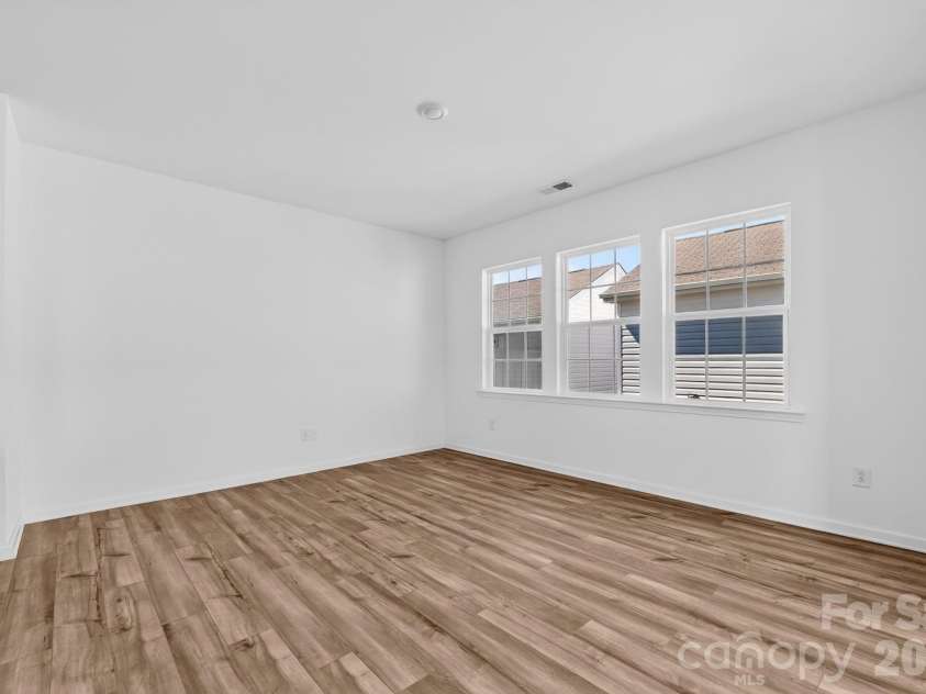 9439 Old Dowd Road, Charlotte, NC 28214.  MLS# CAR4413268, YatesRealty ID 42823. 