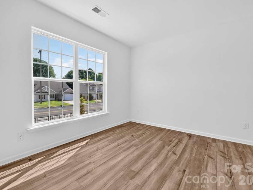 9439 Old Dowd Road, Charlotte, NC 28214.  MLS# CAR4413268, YatesRealty ID 42823. 