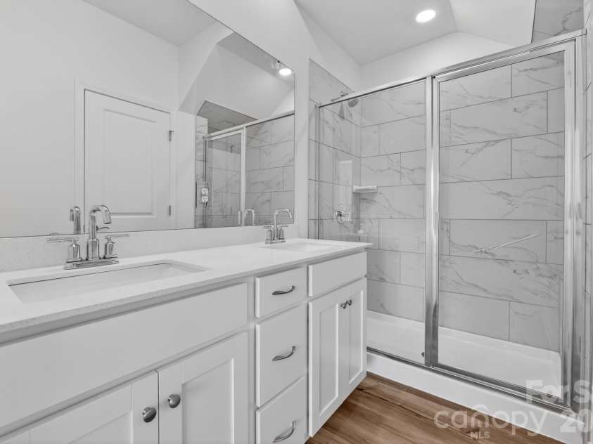 9439 Old Dowd Road, Charlotte, NC 28214.  MLS# CAR4413268, YatesRealty ID 42823. 