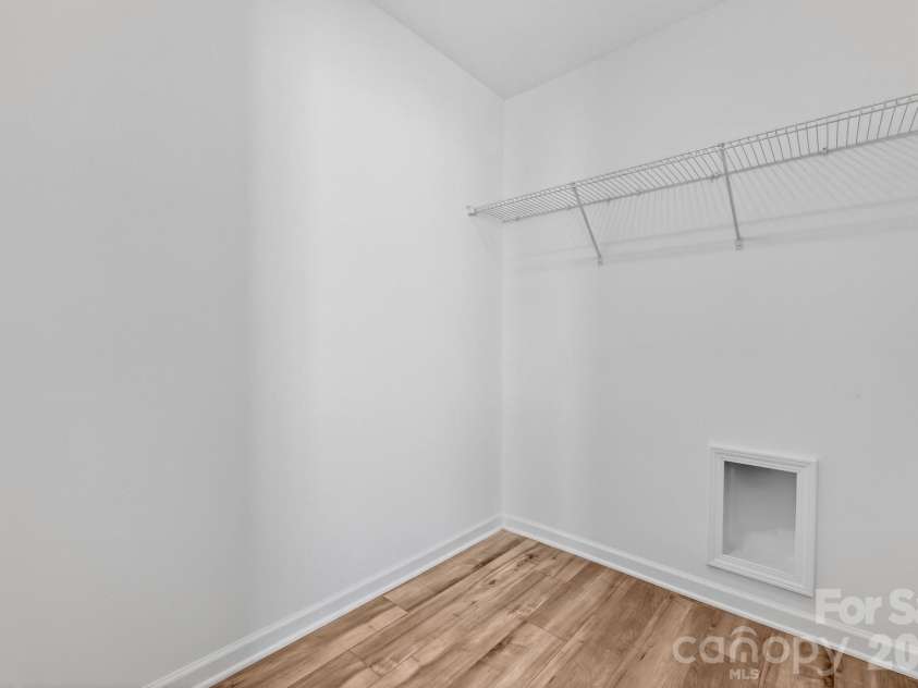 9439 Old Dowd Road, Charlotte, NC 28214.  MLS# CAR4413268, YatesRealty ID 42823. 
