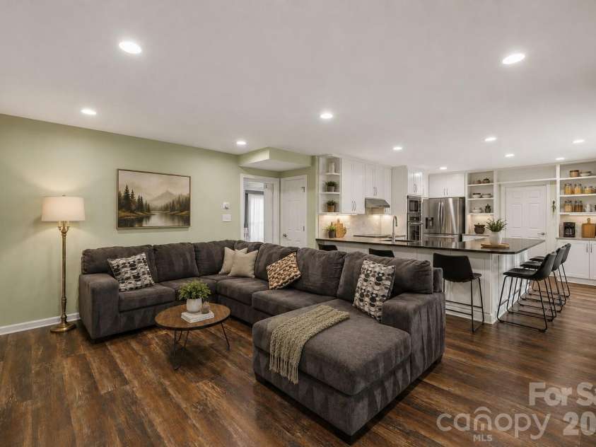 14907 Rocky Trace Way, Charlotte, NC 28273.  MLS# CAR4407098, YatesRealty ID 42826. 