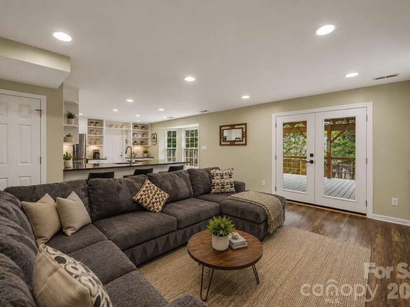 14907 Rocky Trace Way, Charlotte, NC 28273.  MLS# CAR4407098, YatesRealty ID 42826. 