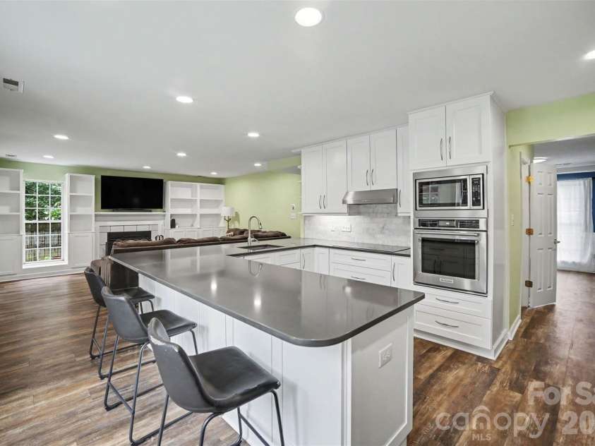 14907 Rocky Trace Way, Charlotte, NC 28273.  MLS# CAR4407098, YatesRealty ID 42826. 
