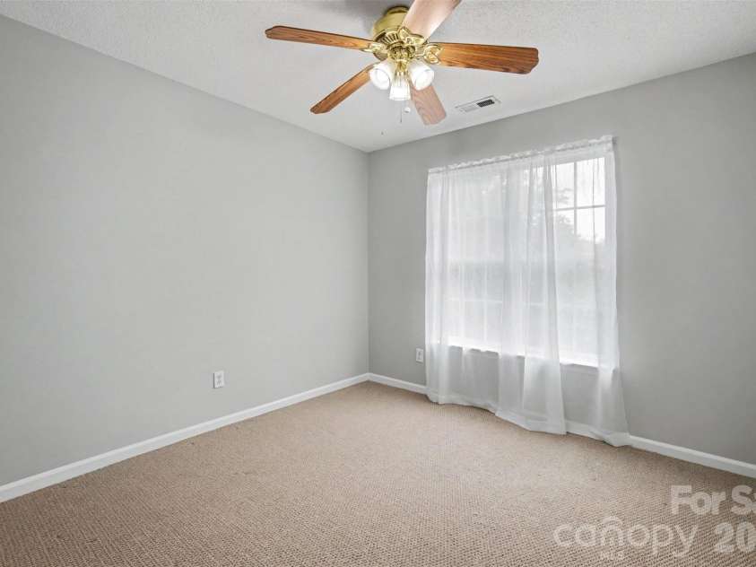 14907 Rocky Trace Way, Charlotte, NC 28273.  MLS# CAR4407098, YatesRealty ID 42826. 