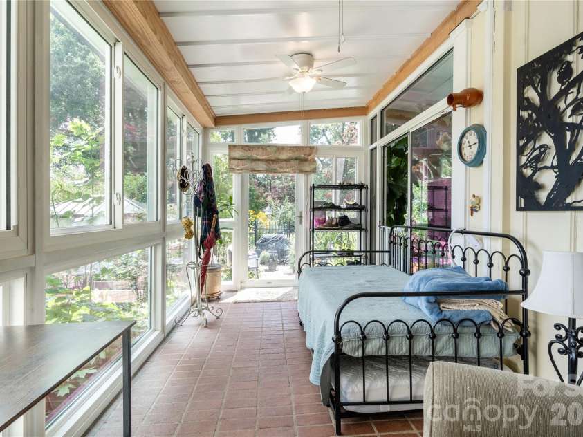 236 Confederate Avenue, Salisbury, NC 28144.  MLS# CAR4408167, YatesRealty ID 42827. 