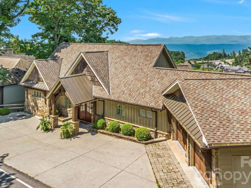 777 Green Hill Road, Blowing Rock, NC 28605.  MLS# CAR4409919, YatesRealty ID 42828. 