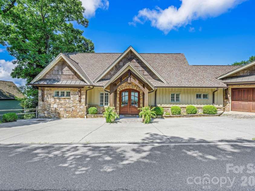 777 Green Hill Road, Blowing Rock, NC 28605.  MLS# CAR4409919, YatesRealty ID 42828. 