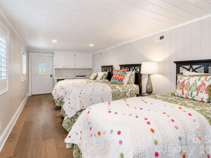 777 Green Hill Road, Blowing Rock, NC 28605.  MLS# CAR4409919, YatesRealty ID 42828. 