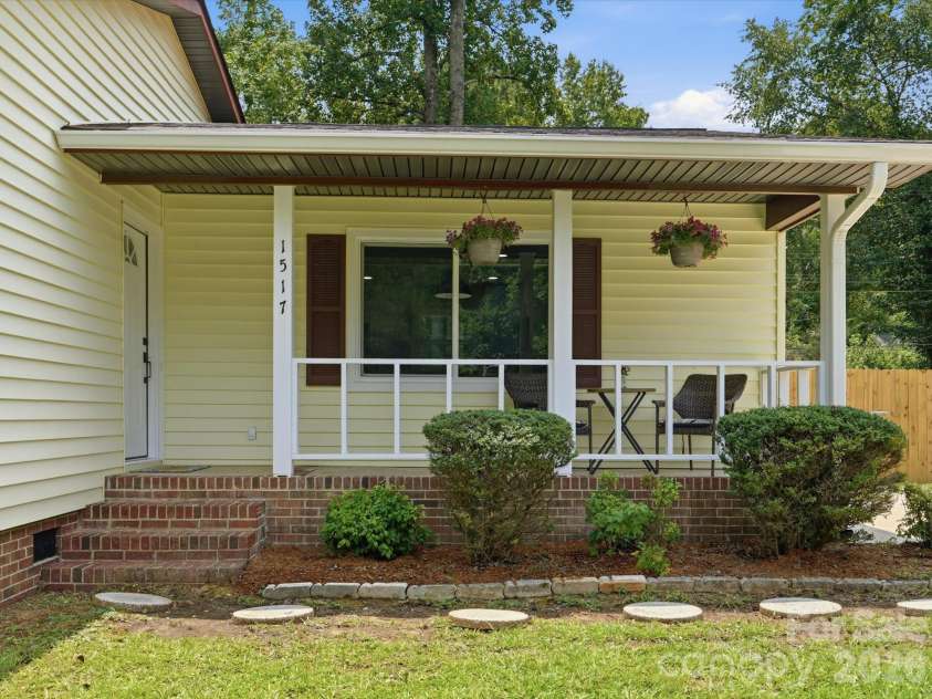 1517 Chandler Place, Lancaster, SC 29720.  MLS# CAR4409184, YatesRealty ID 42829. 