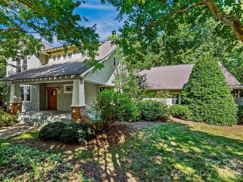 1606 Olmsted Drive, Asheville, NC 28803.  MLS# CAR4407499, YatesRealty ID 42832. 
