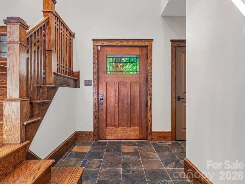 1606 Olmsted Drive, Asheville, NC 28803.  MLS# CAR4407499, YatesRealty ID 42832. Foyer