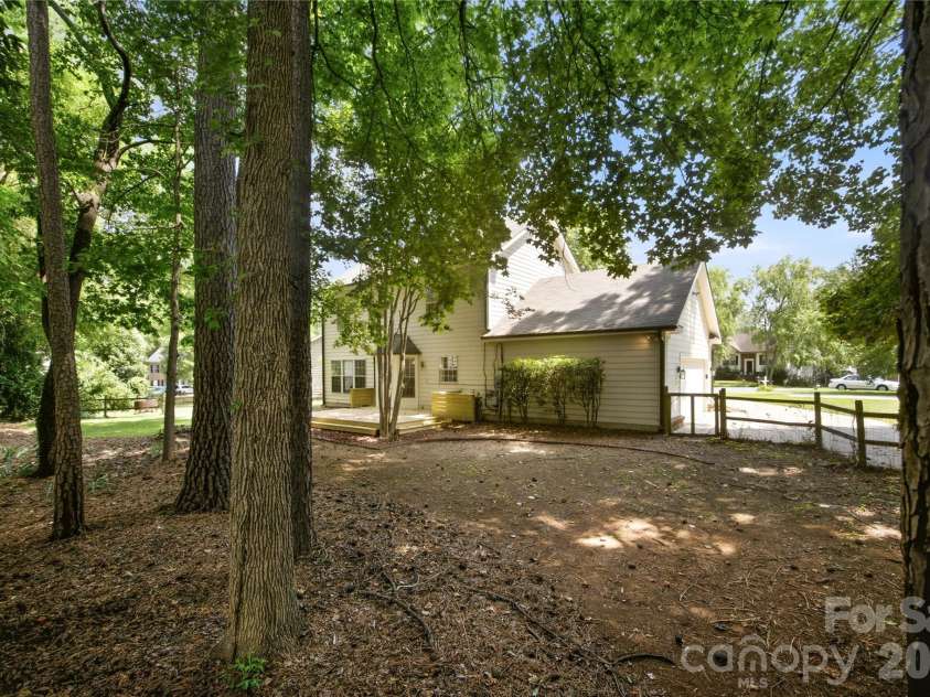 8802 Tarpan Court, Charlotte, NC 28216.  MLS# CAR4399661, YatesRealty ID 42833. 