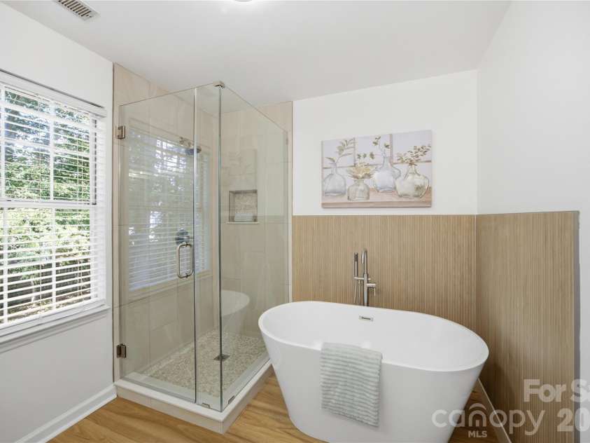8802 Tarpan Court, Charlotte, NC 28216.  MLS# CAR4399661, YatesRealty ID 42833. Relax & enjoy!